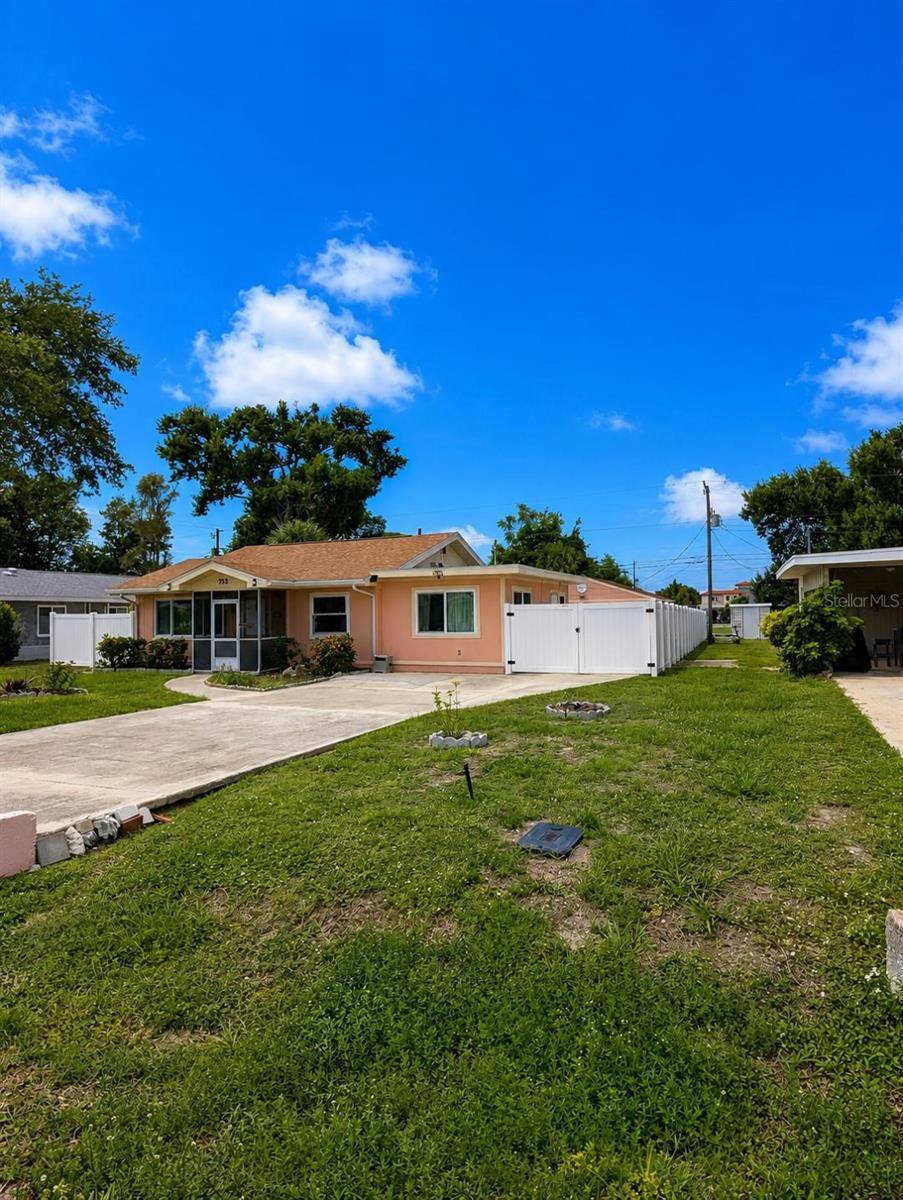733 LAUREL AVE, Venice, FL 34285