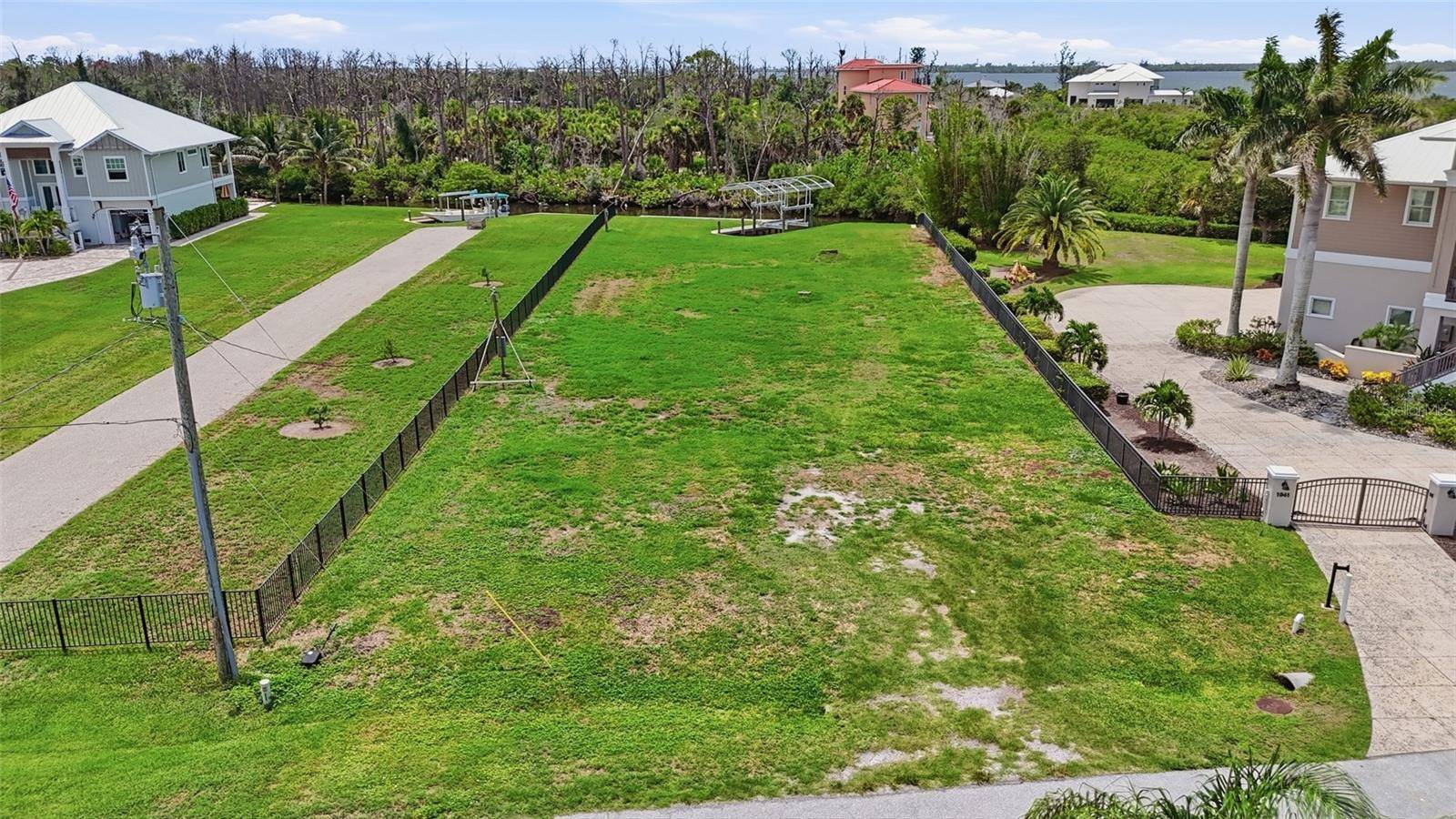 1947 WISCONSIN AVE, Englewood, FL 34224