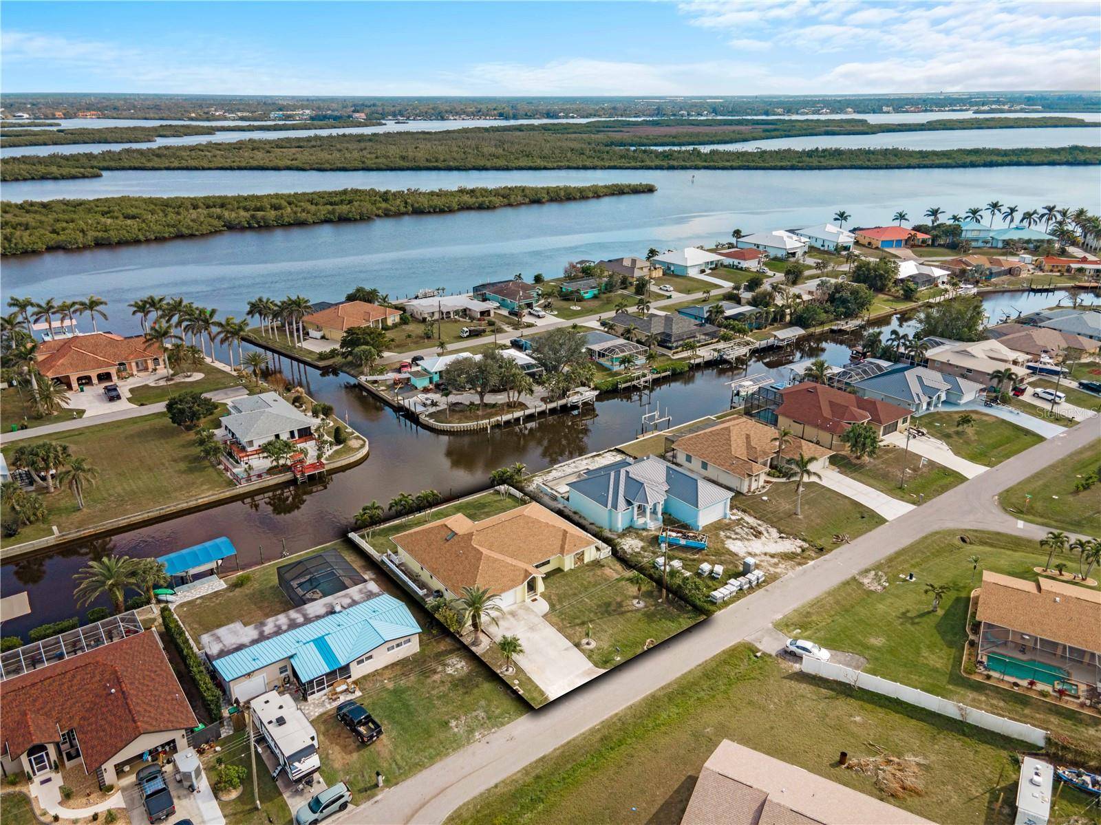 3370 DOVER DR, Punta Gorda, FL 33983
