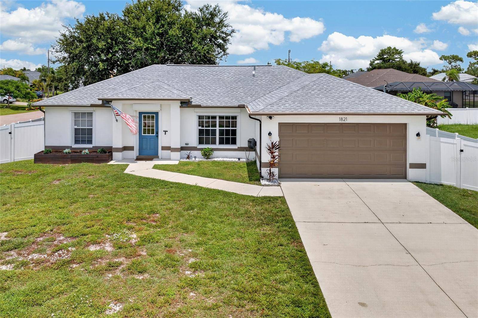1821 SW 22ND TER, Cape Coral, FL 33991