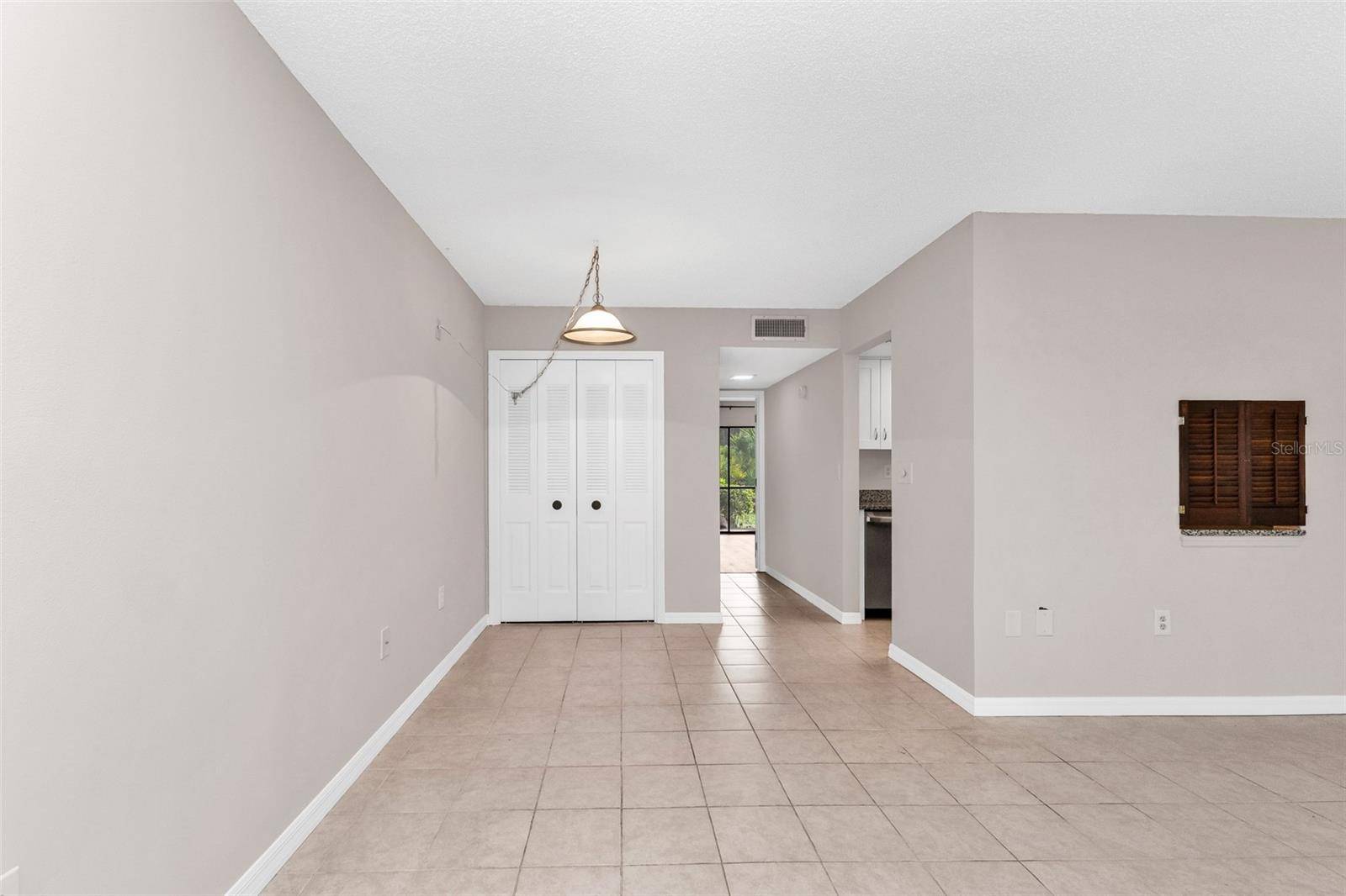 8 QUAILS RUN BLVD #4, Englewood, FL 34223