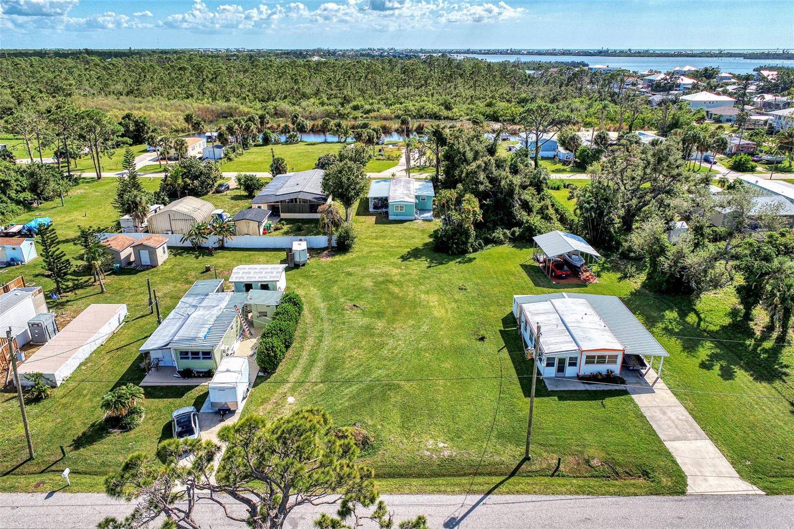 8225 ROBERT ST, Englewood, FL 34224
