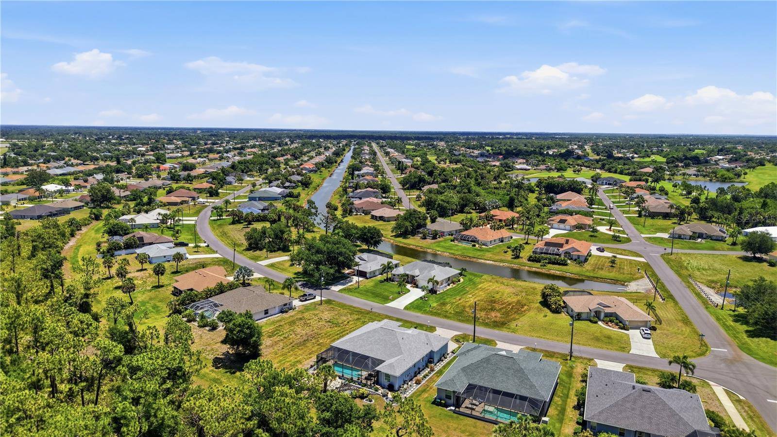 143 LONG MEADOW LN, Rotonda West, FL 33947
