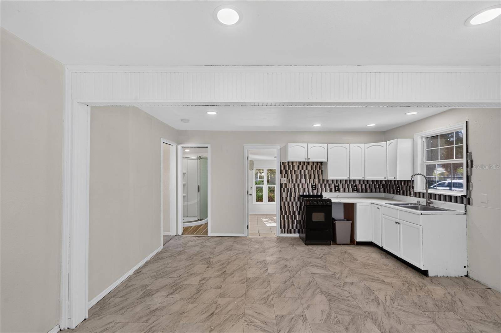 8024 HILLMAN AVE, Punta Gorda, FL 33982