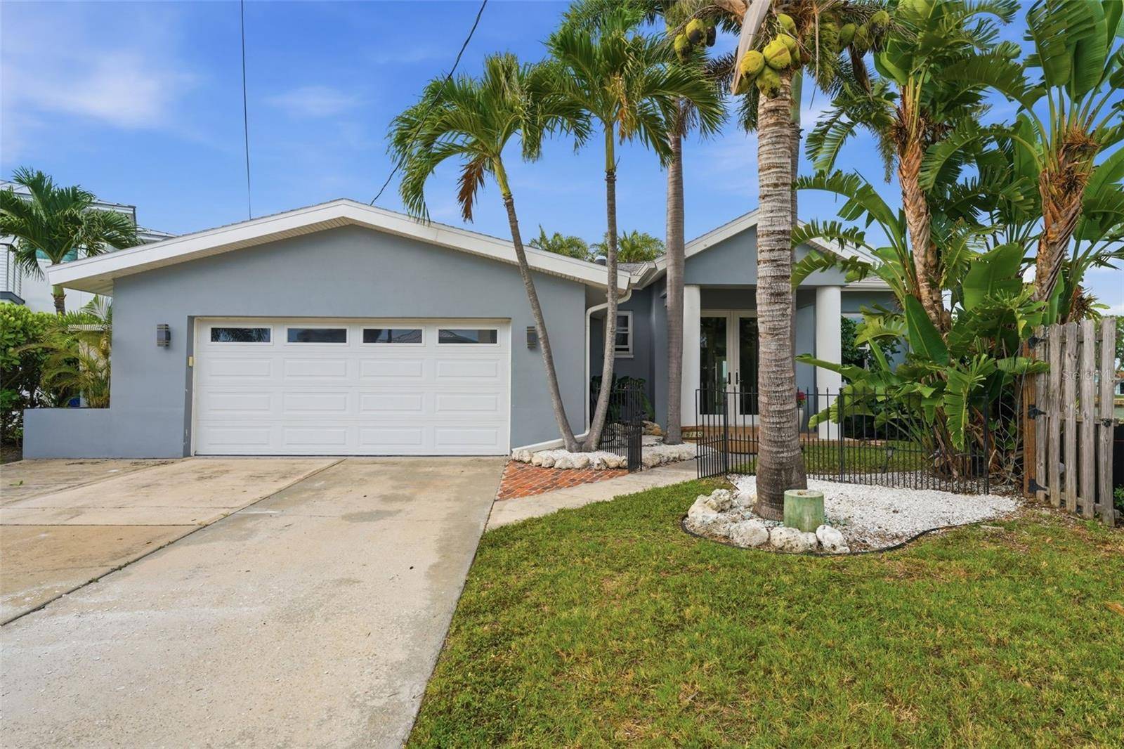 16115 4TH ST E, Redington Beach, FL 33708
