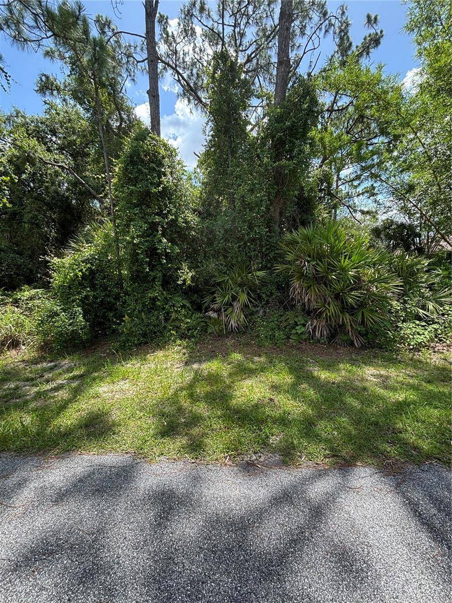 RENAULT CIR, North Port, FL 34291