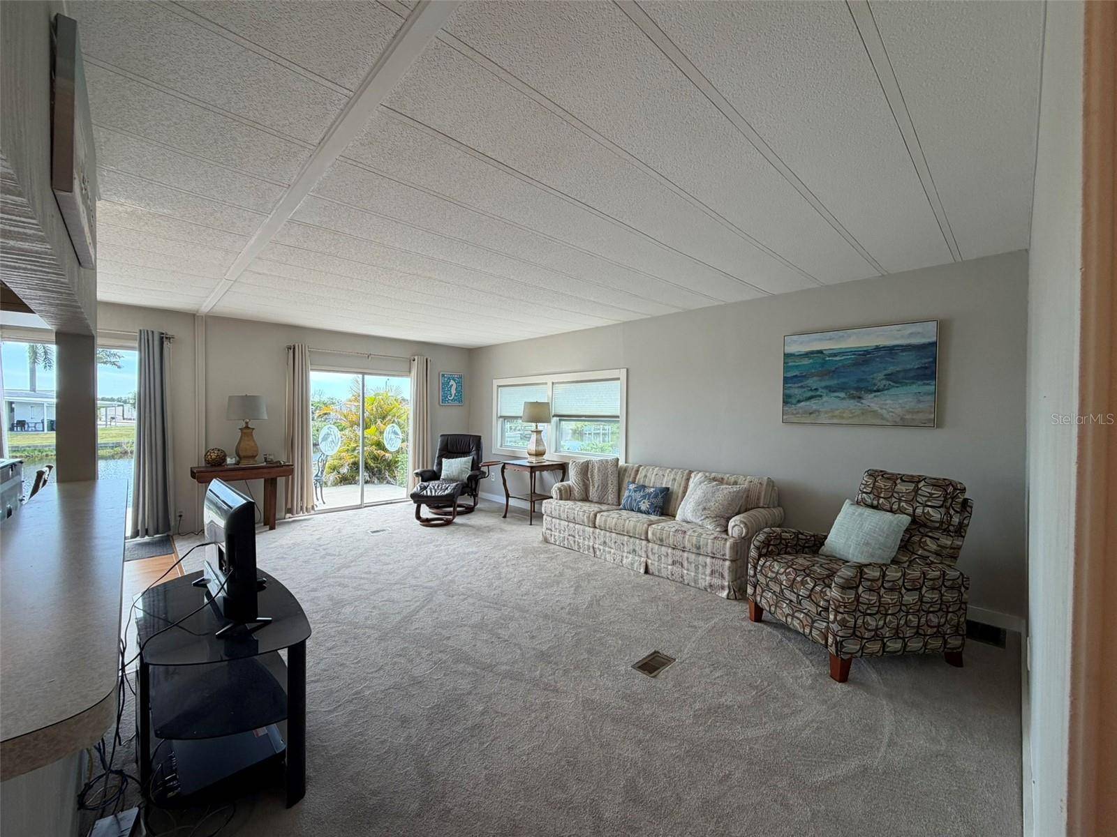 542 TAMPICO DR, North Port, FL 34287