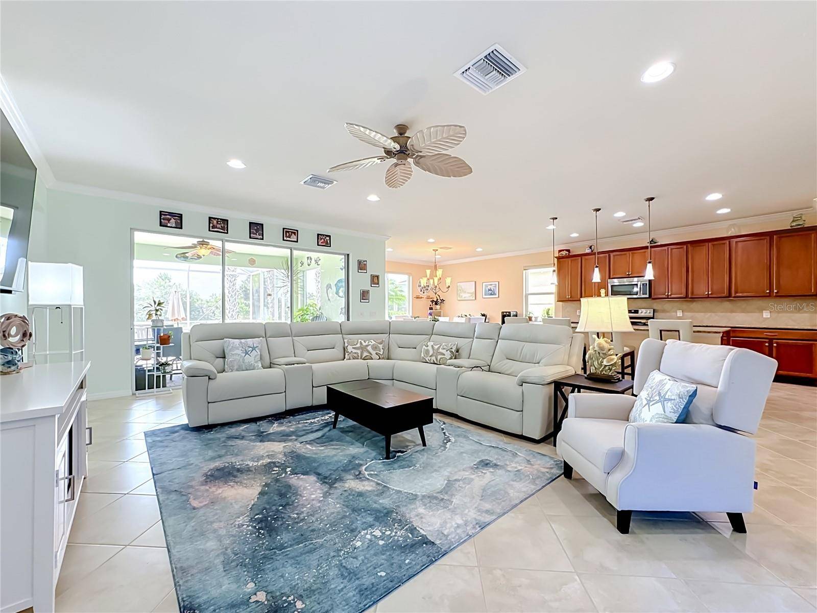 6149 ABACO DR, Sarasota, FL 34238
