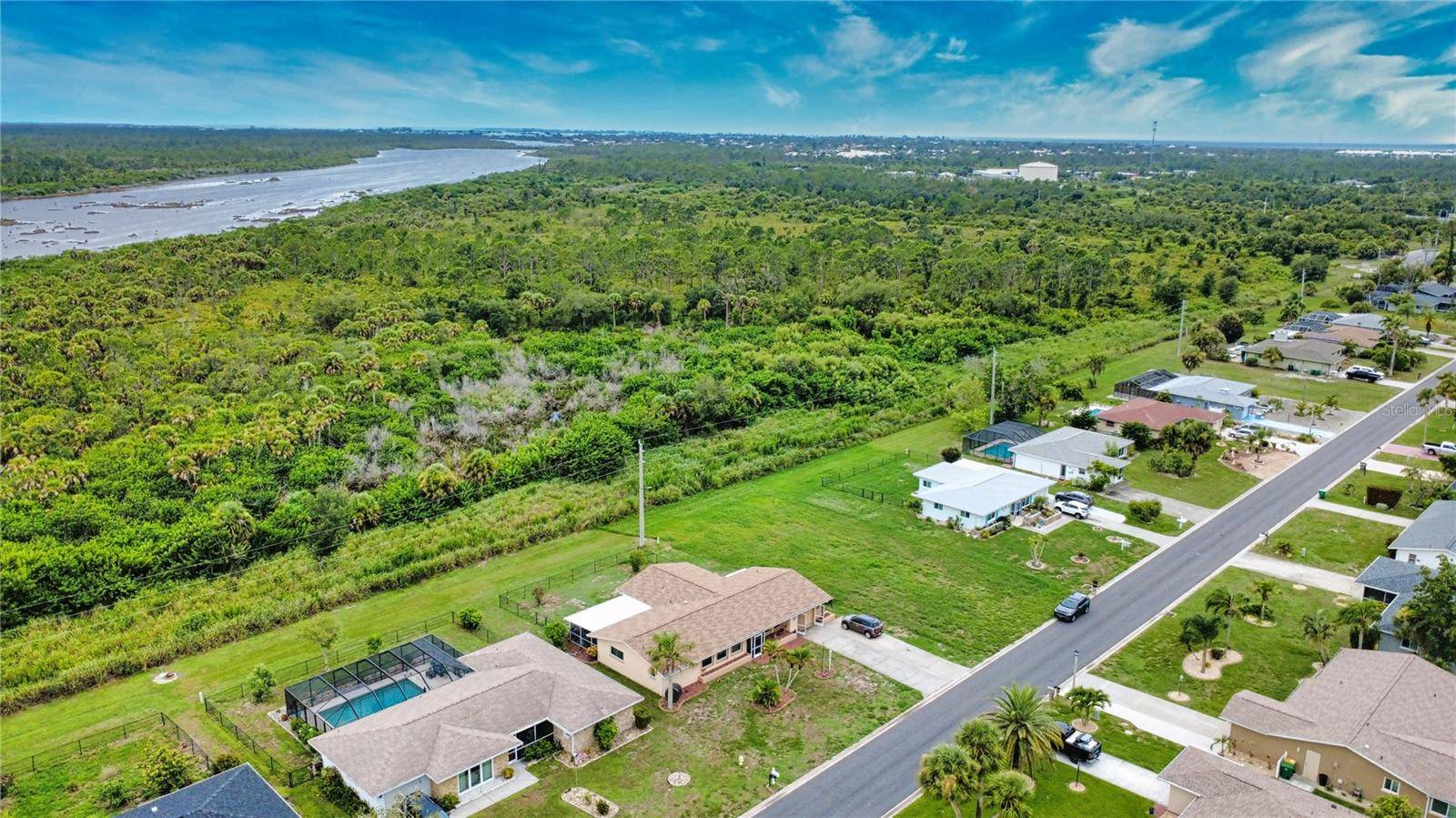27 ANNAPOLIS LN, Rotonda West, FL 33947