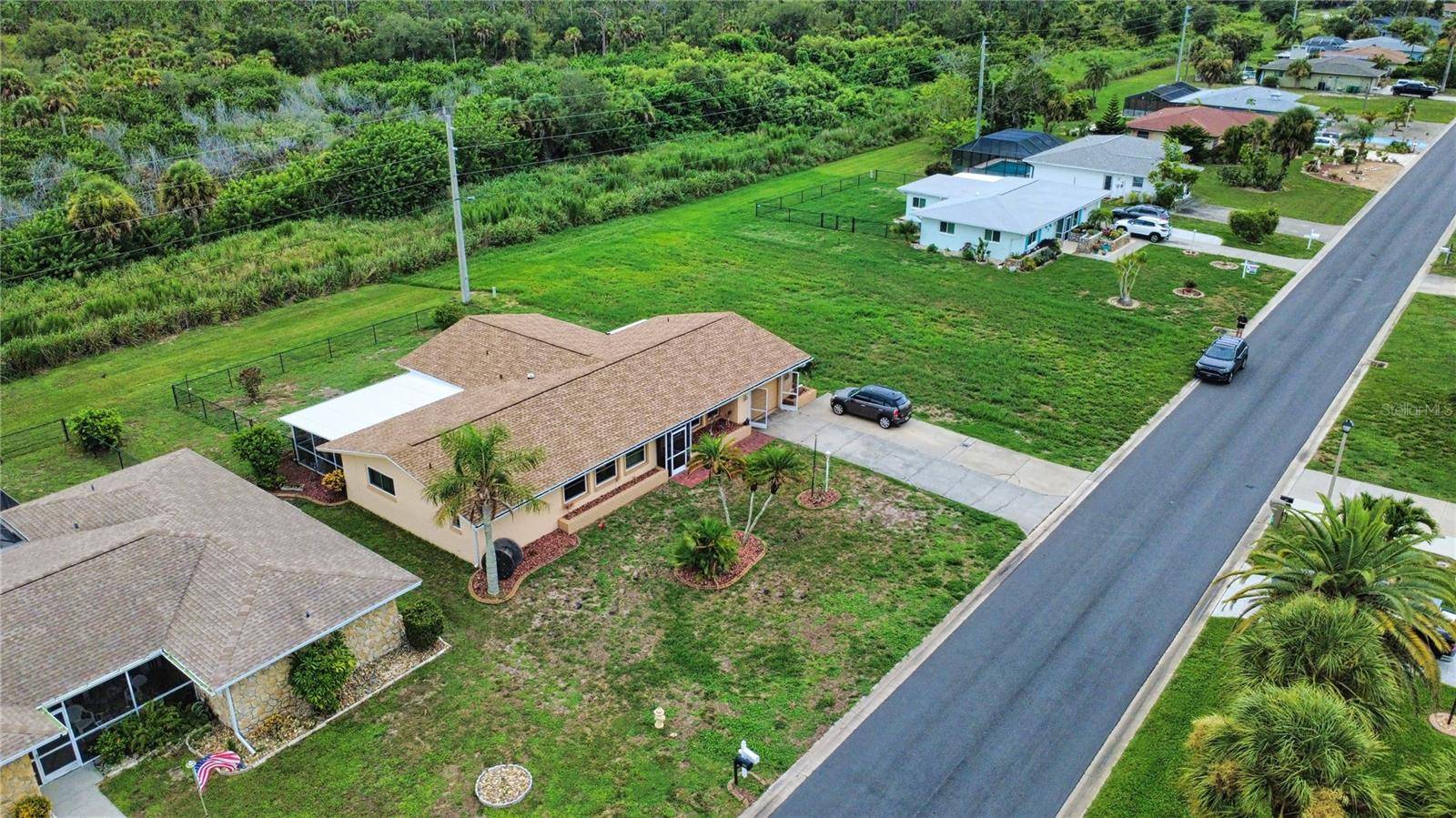 27 ANNAPOLIS LN, Rotonda West, FL 33947