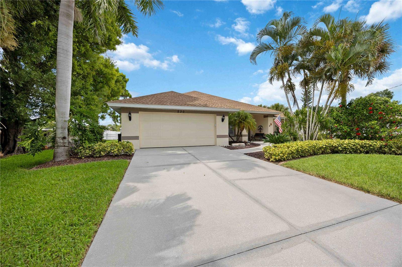 230 E GREEN ST, Englewood, FL 34223
