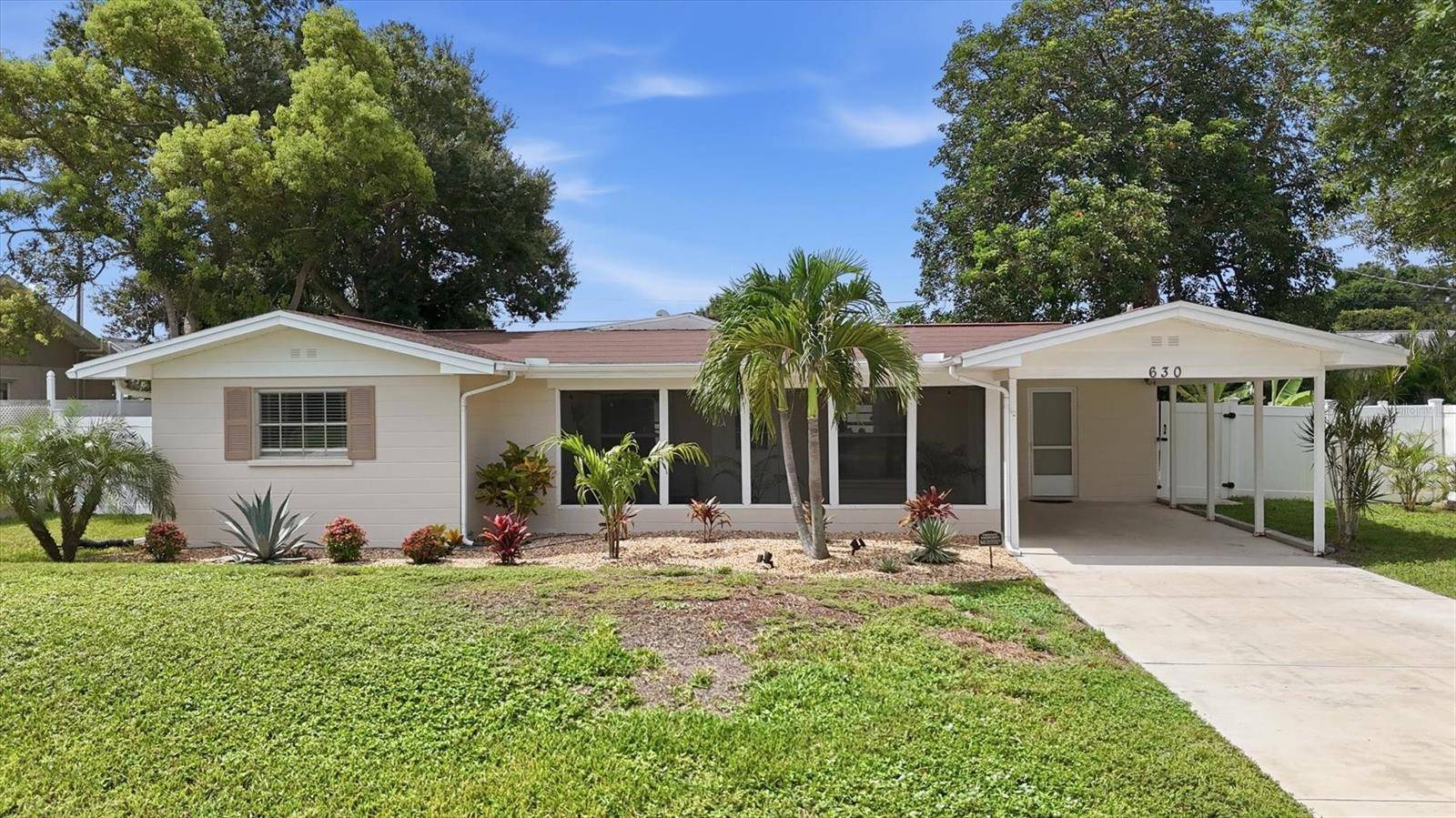 630 E SEMINOLE DR, Venice, FL 34293