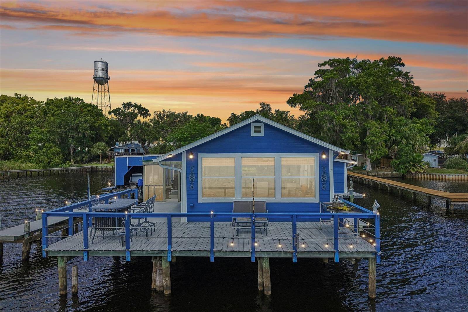 21 S LAKE ST, Crescent City, FL 32112