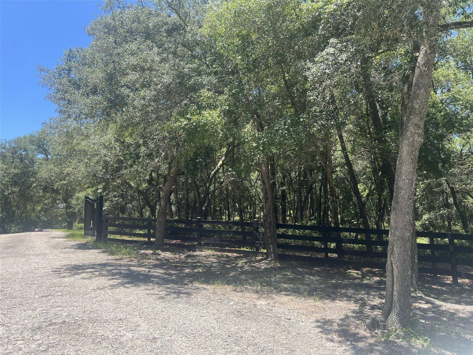 1425 RENBAR RD, De Leon Springs, FL 32130