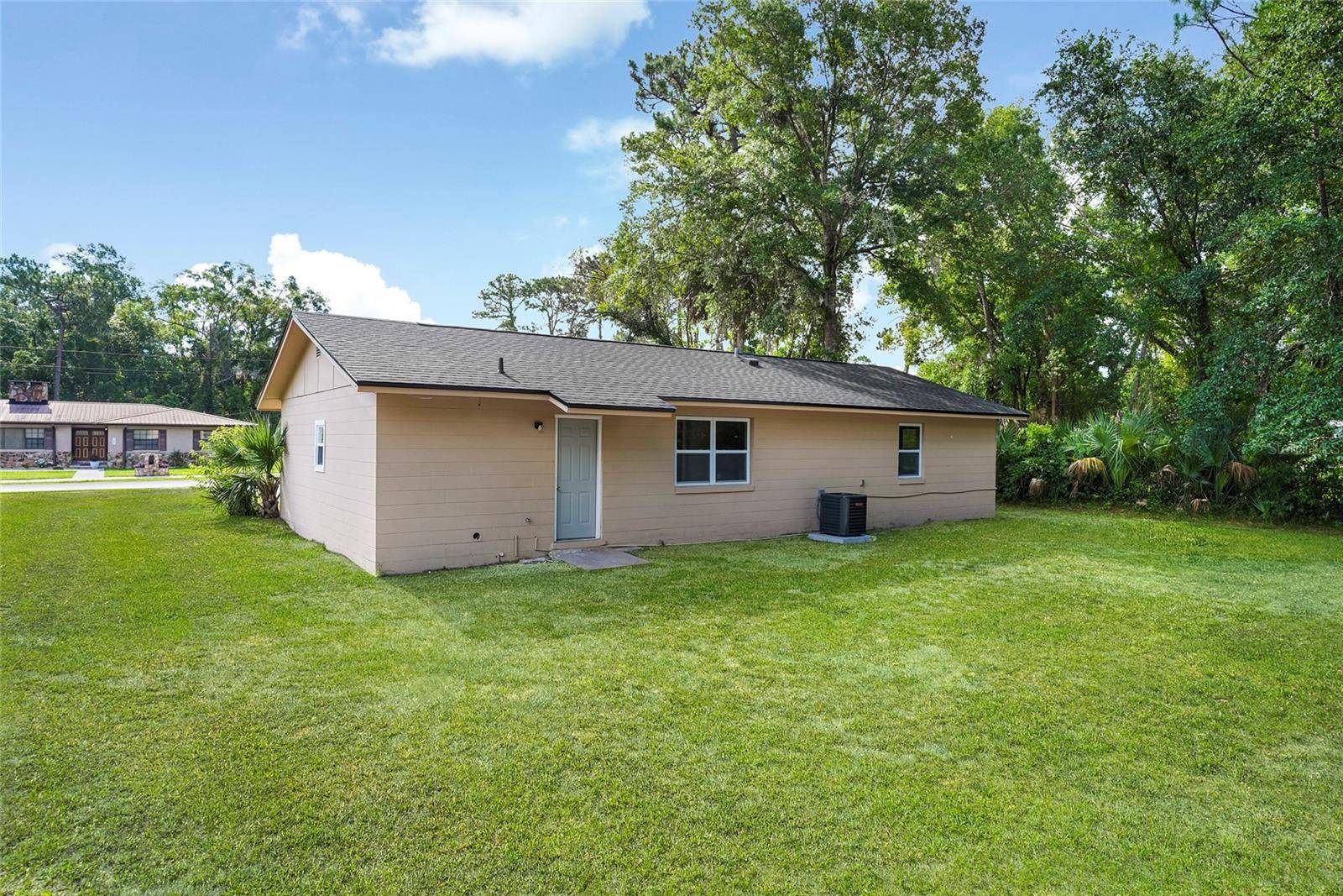 111 ELM AVE, Palatka, FL 32177