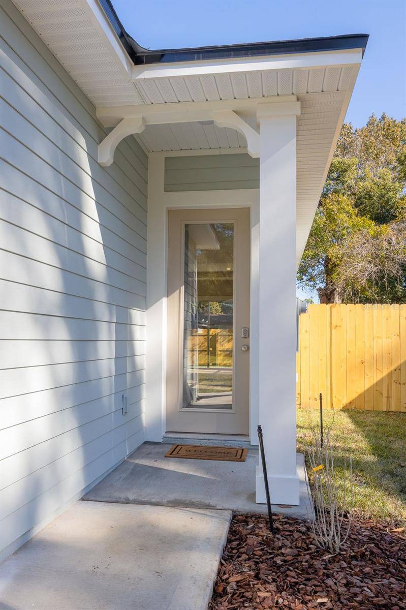 102 ORANGE TREE RD, East Palatka, FL 32131