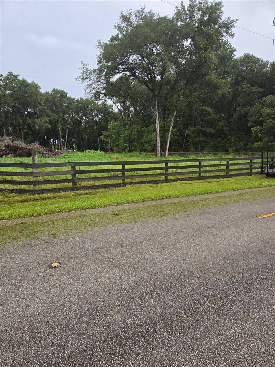 890 GRAND RONDO W, Crescent City, FL 32112