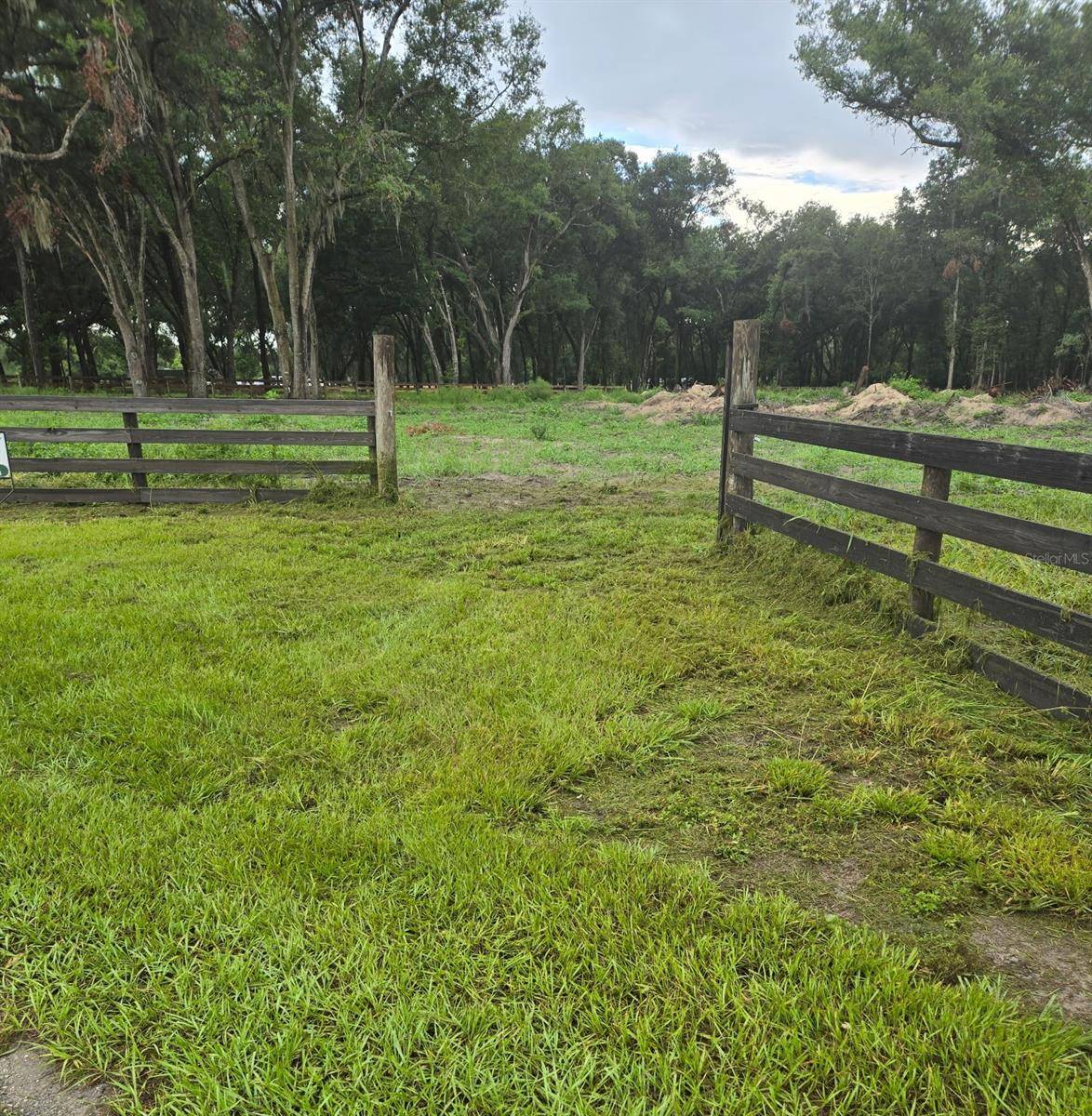 890 GRAND RONDO W, Crescent City, FL 32112