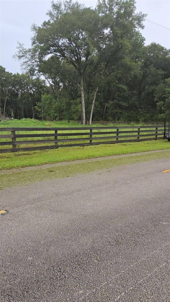 890 GRAND RONDO W, Crescent City, FL 32112
