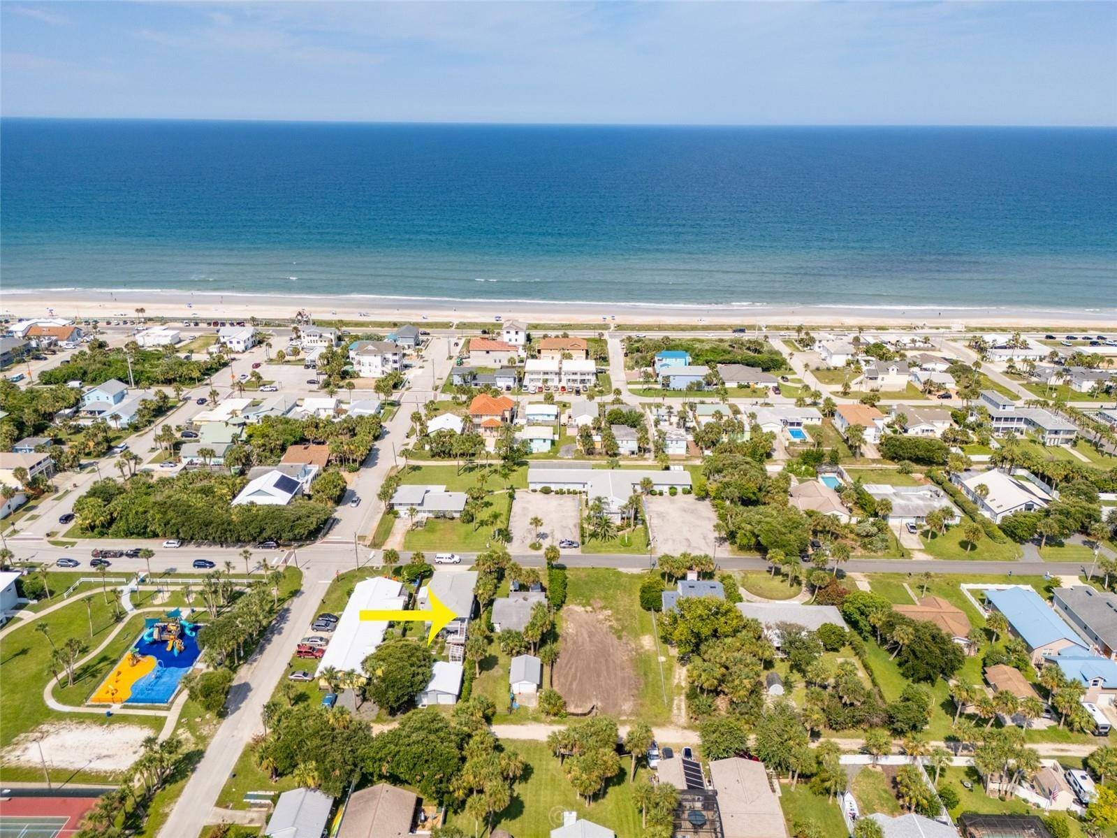 904 S DAYTONA AVE, Flagler Beach, FL 32136