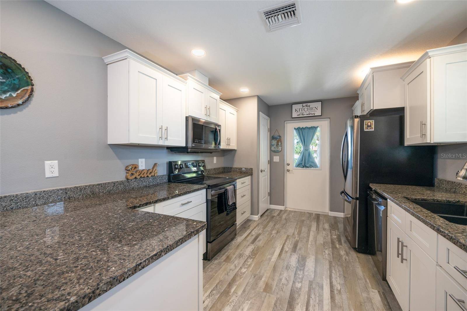 904 S DAYTONA AVE, Flagler Beach, FL 32136