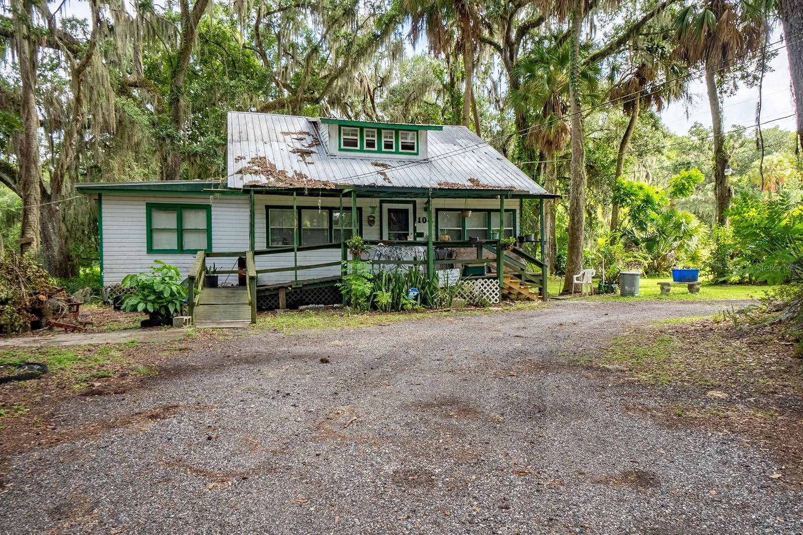 104 W LOUIS BROER RD, East Palatka, FL 32131