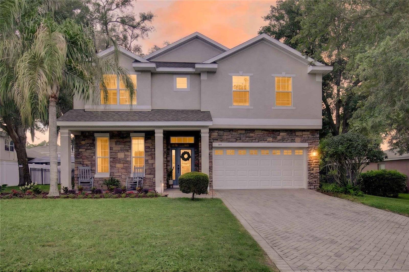 303 W BLUE WATER EDGE DR, Eustis, FL 32736