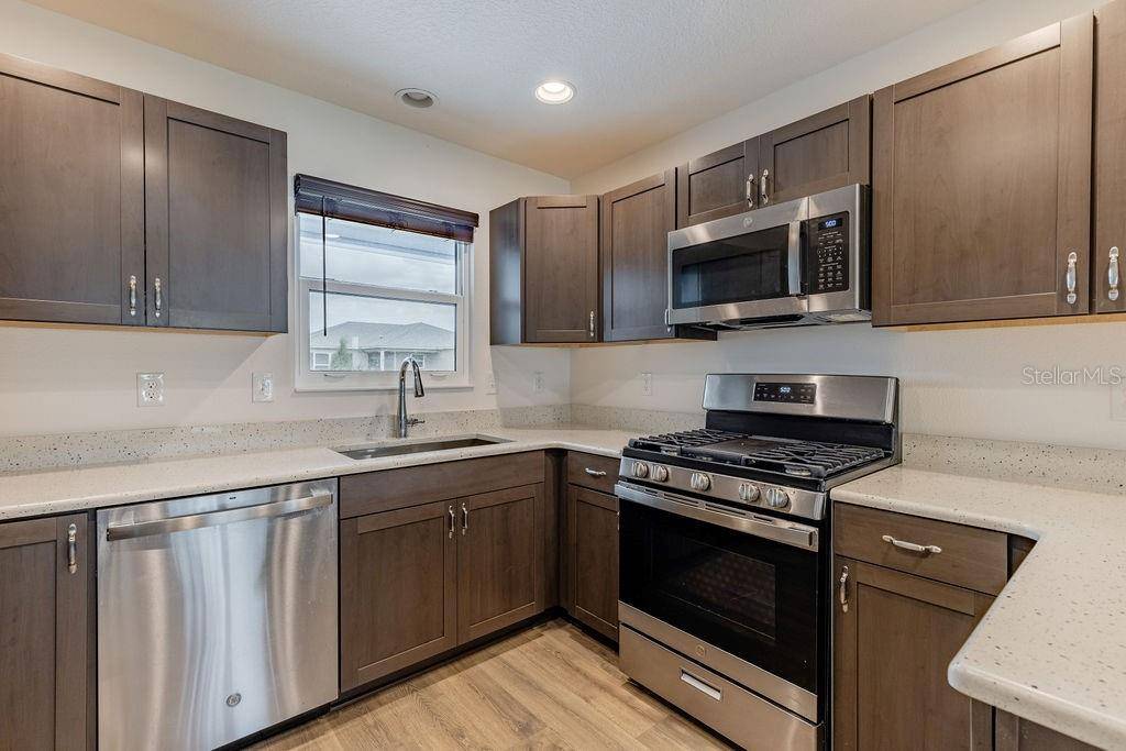 7462 SAVANNA DR, The Villages, FL 32163