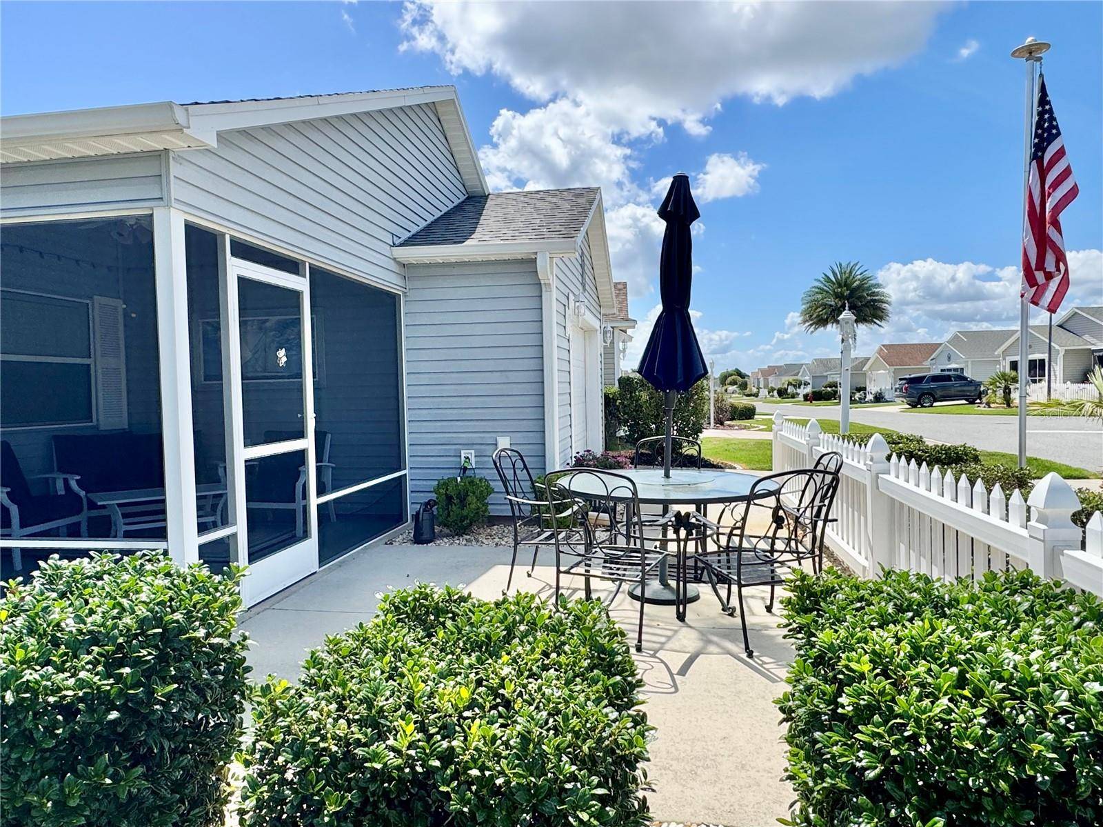 1479 DYNASTY PL, The Villages, FL 32163