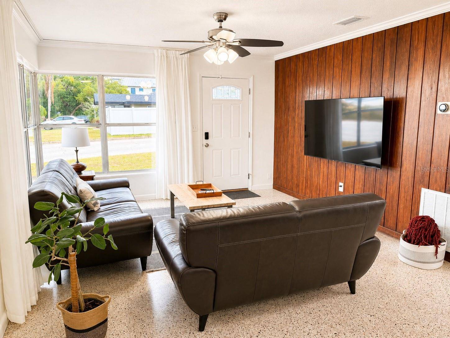 13619 LAKE BLVD, Winter Garden, FL 34787