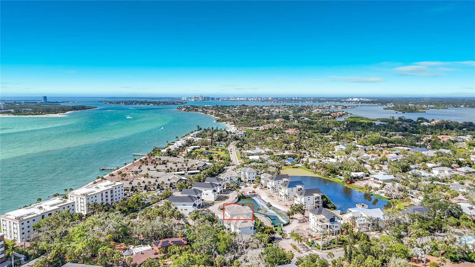 6925 BOCHI CIR, Sarasota, FL 34242