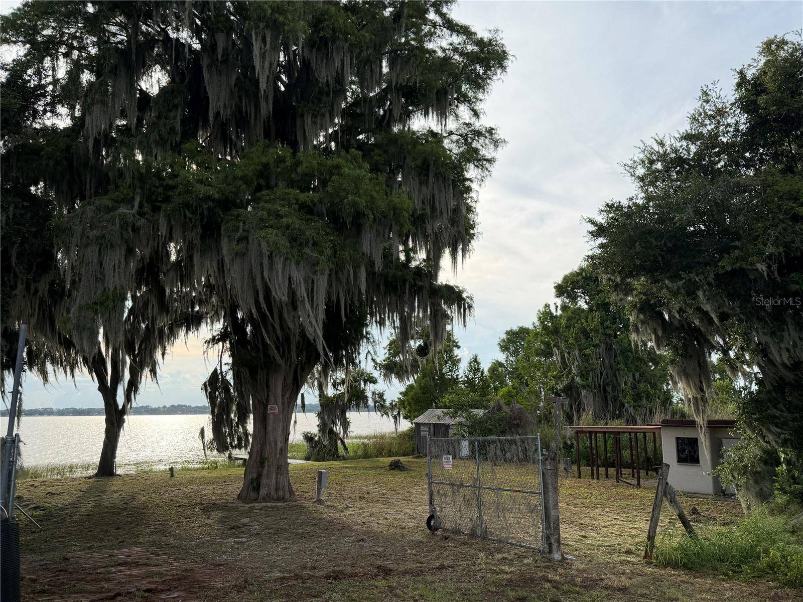 12703 CR-48, Astatula, FL 34705