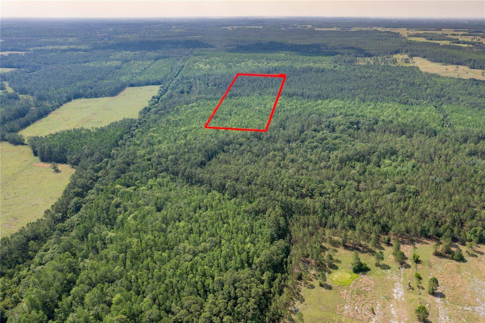 Address not disclosed, Polk City, FL 33868