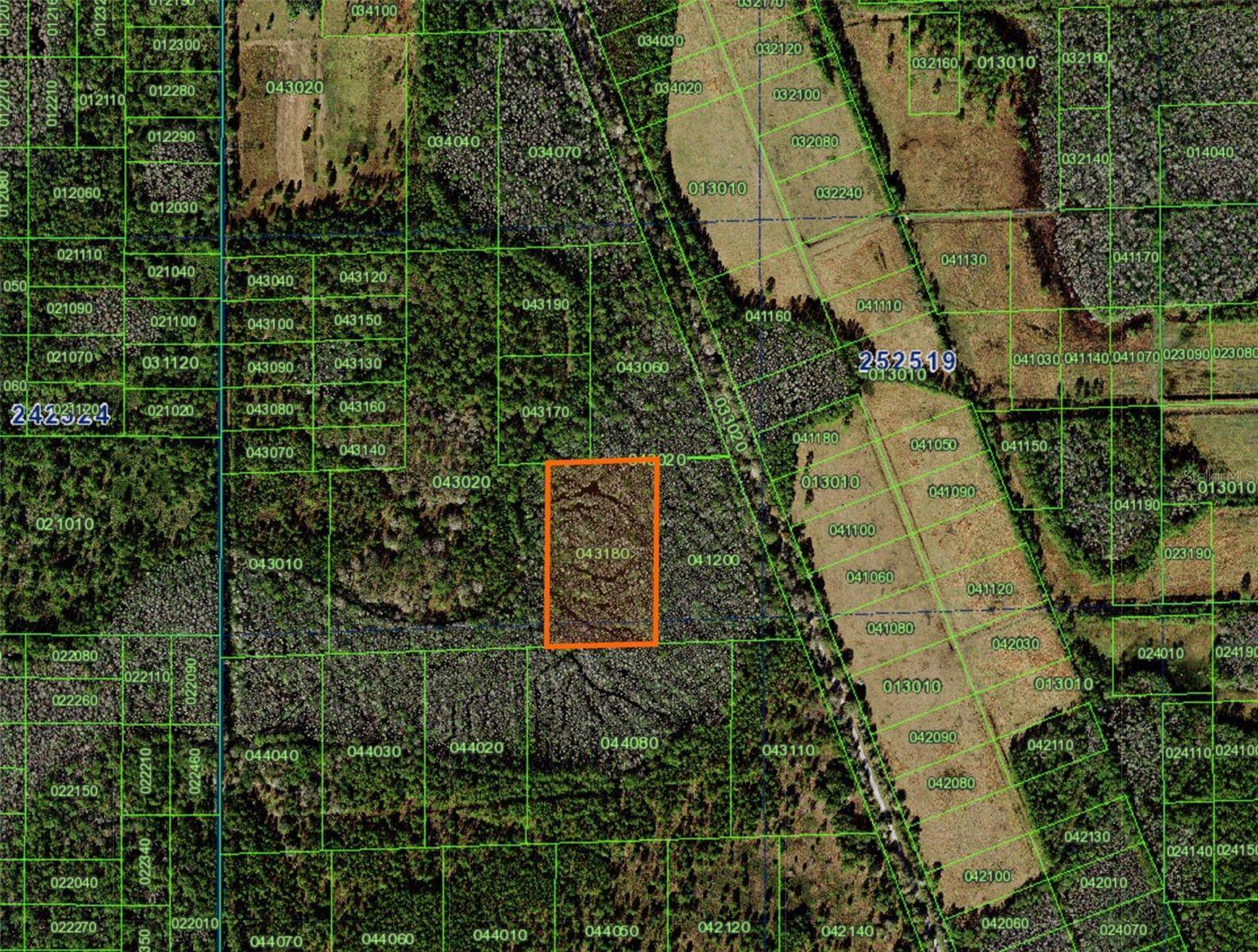Address not disclosed, Polk City, FL 33868