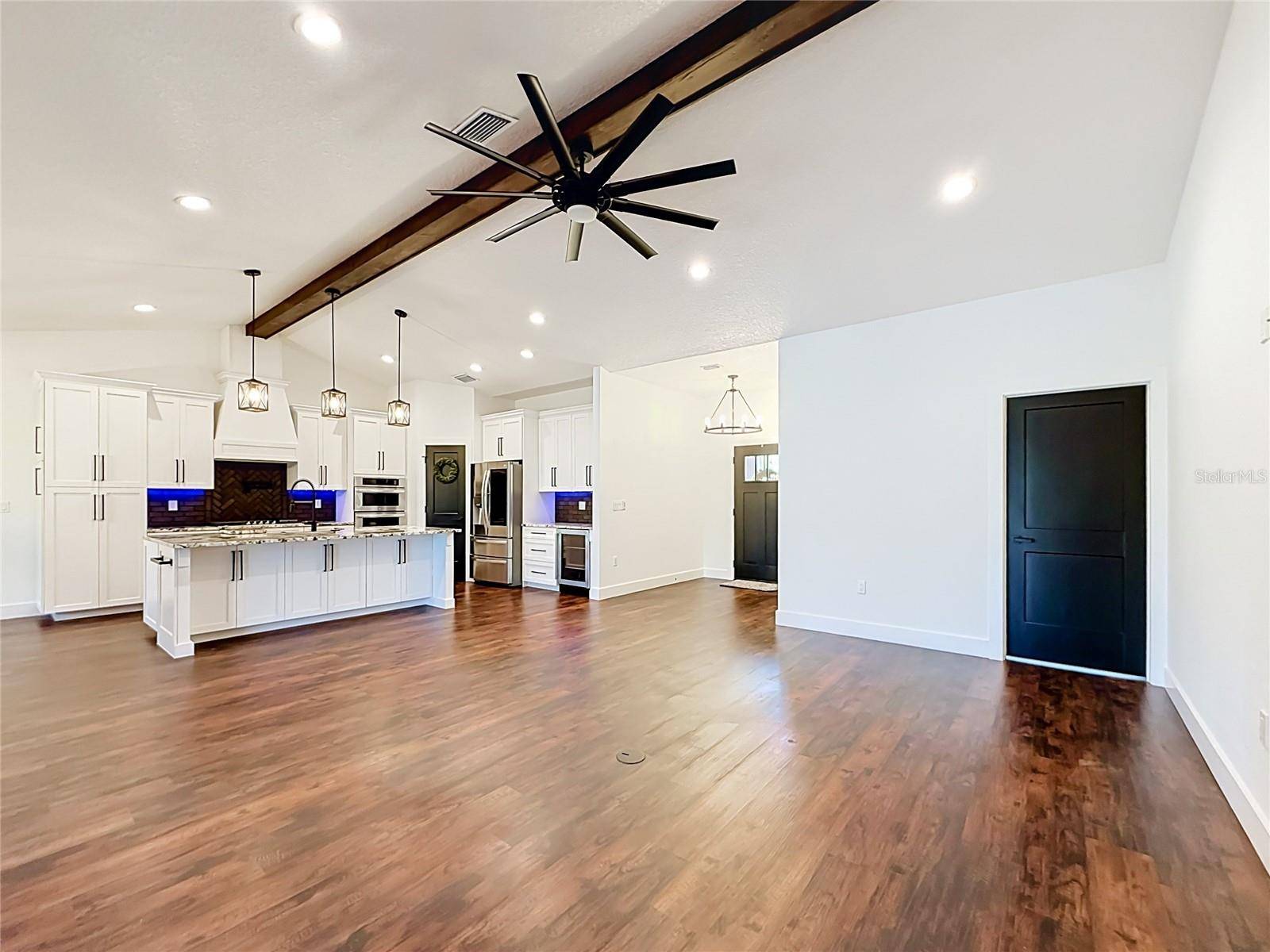 44524 CROSS COUNTRY BLVD, Altoona, FL 32702
