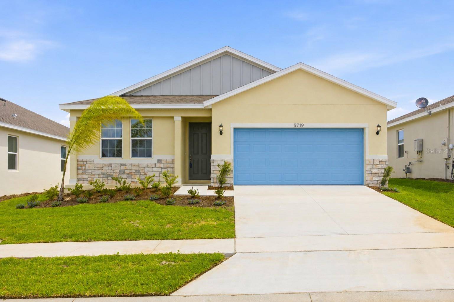 5719 HIAWASSEE RD, Okahumpka, FL 34762