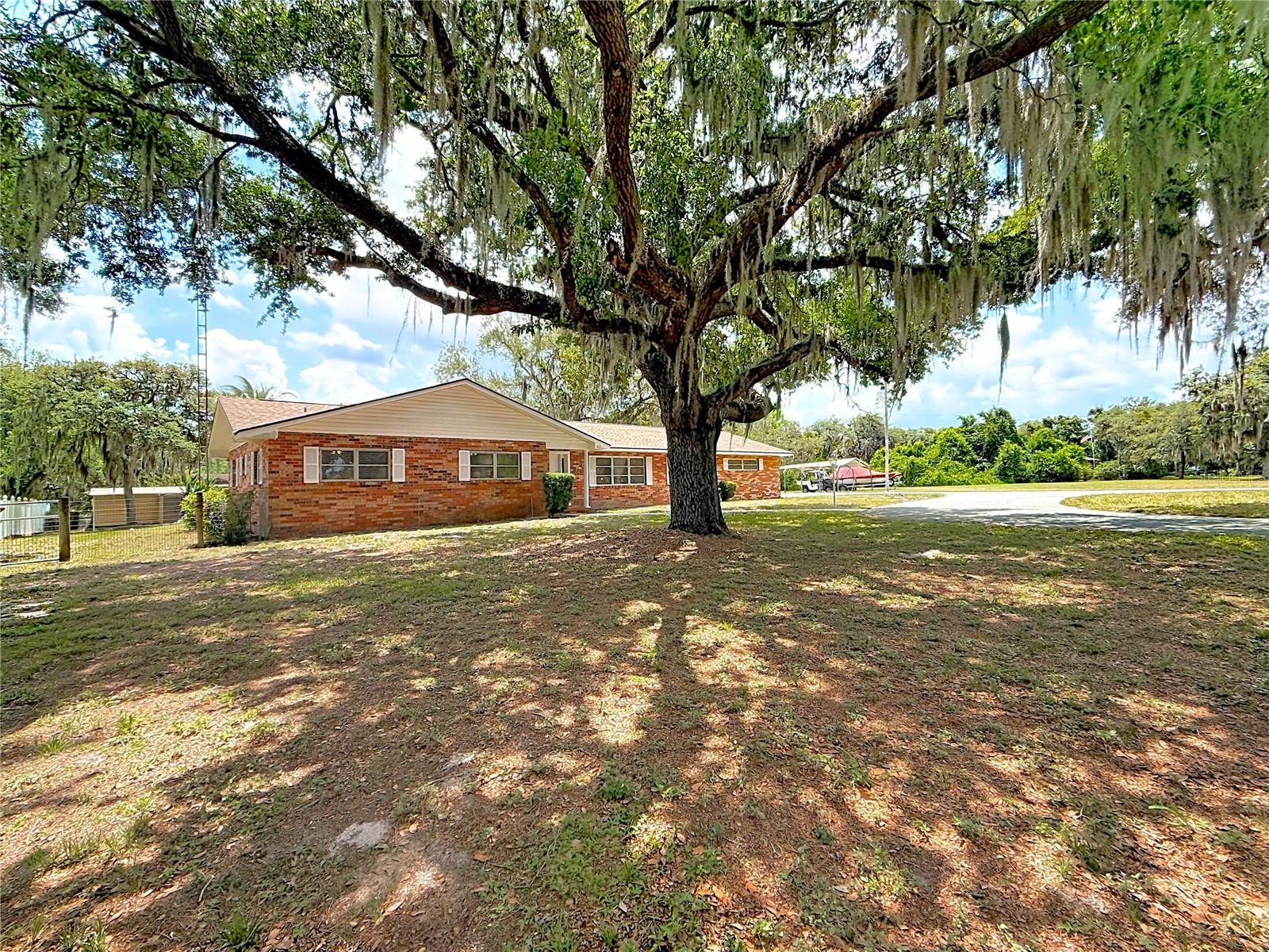 1112 CABALLO RD, Leesburg, FL 34748