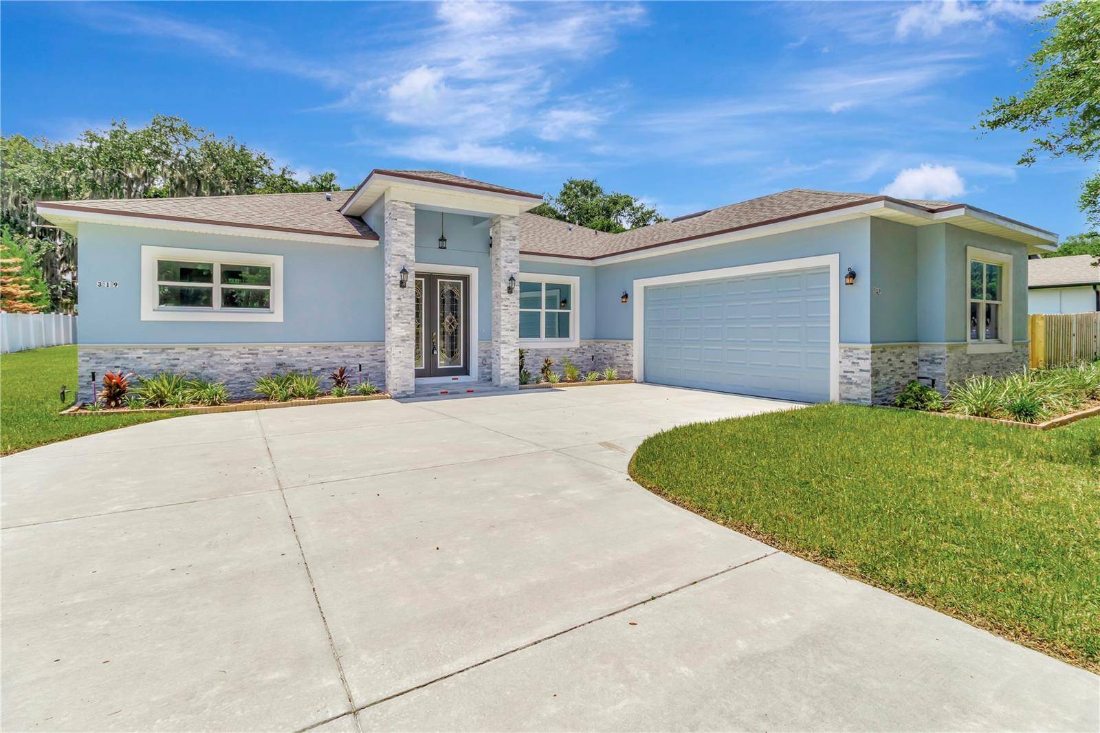 319 WATER SHORE DR, Leesburg, FL 34748