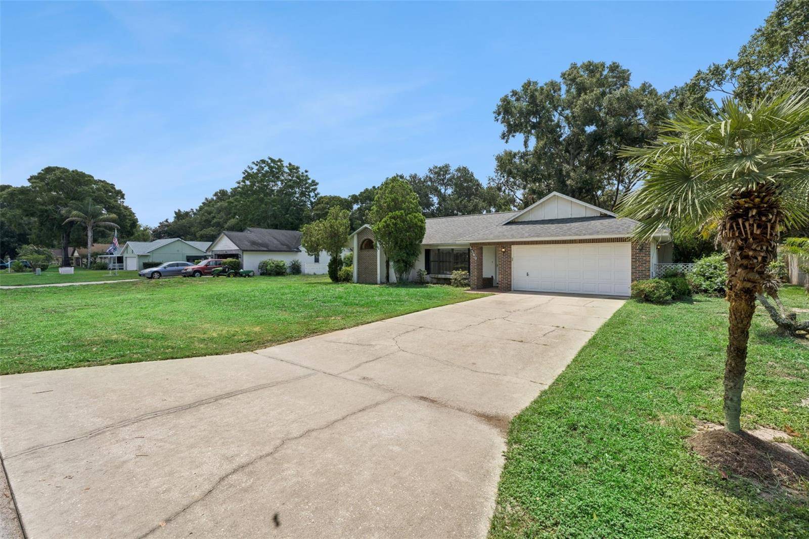 4160 WOOD DR, Mount Dora, FL 32757