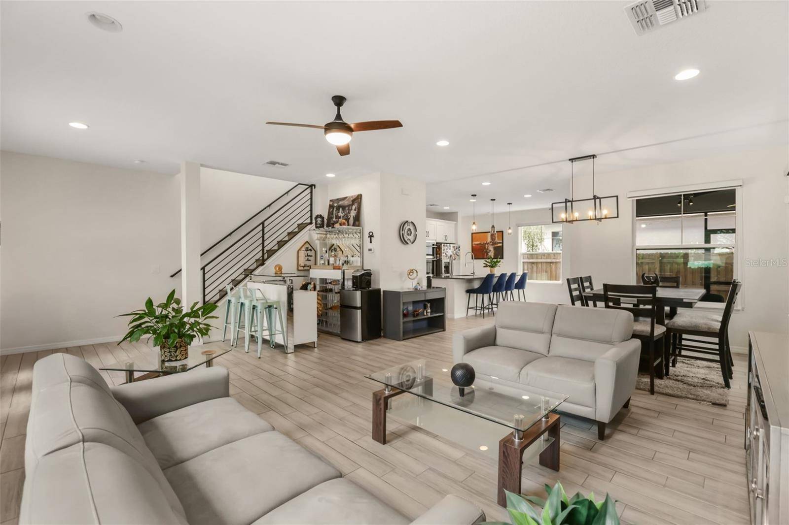 2338 S BROWN AVE, Orlando, FL 32806