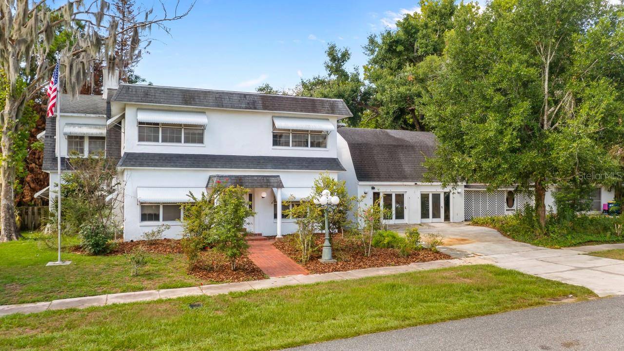 127 E LAUREL AVE, Howey In The Hills, FL 34737