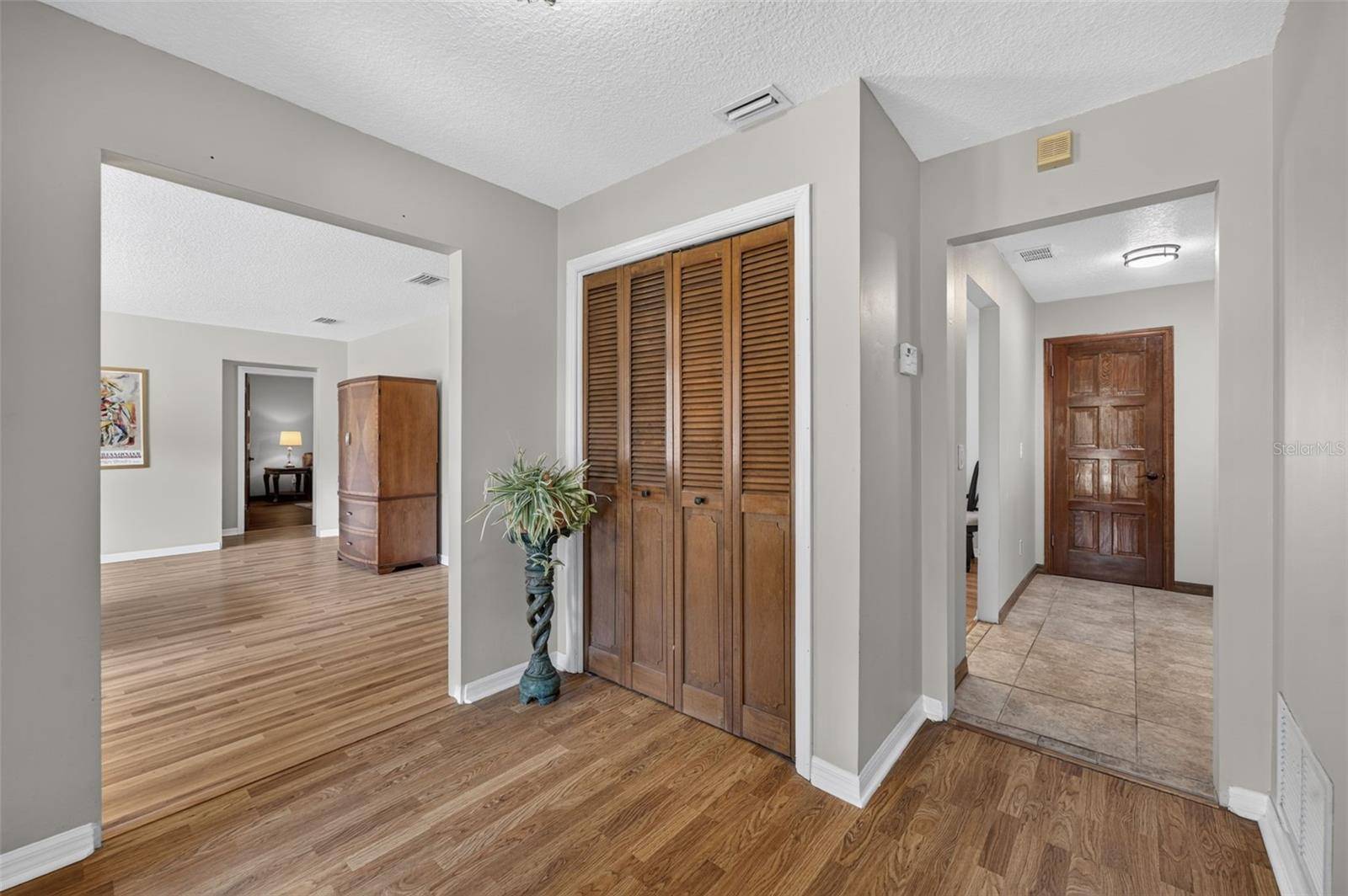 551 RYLANE ST, De Leon Springs, FL 32130