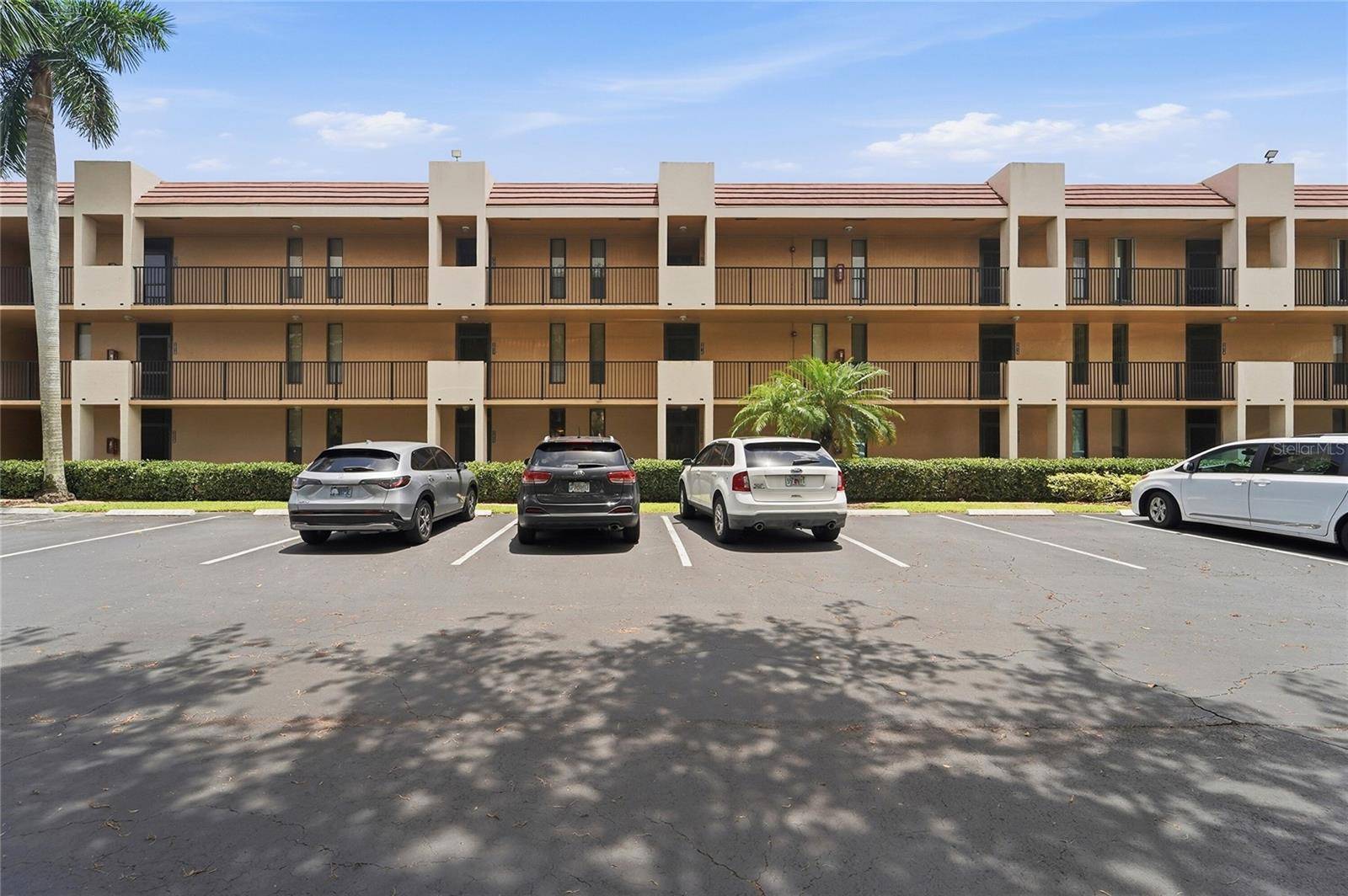 5605 CORAL LAKE DR #105, Margate, FL 33063