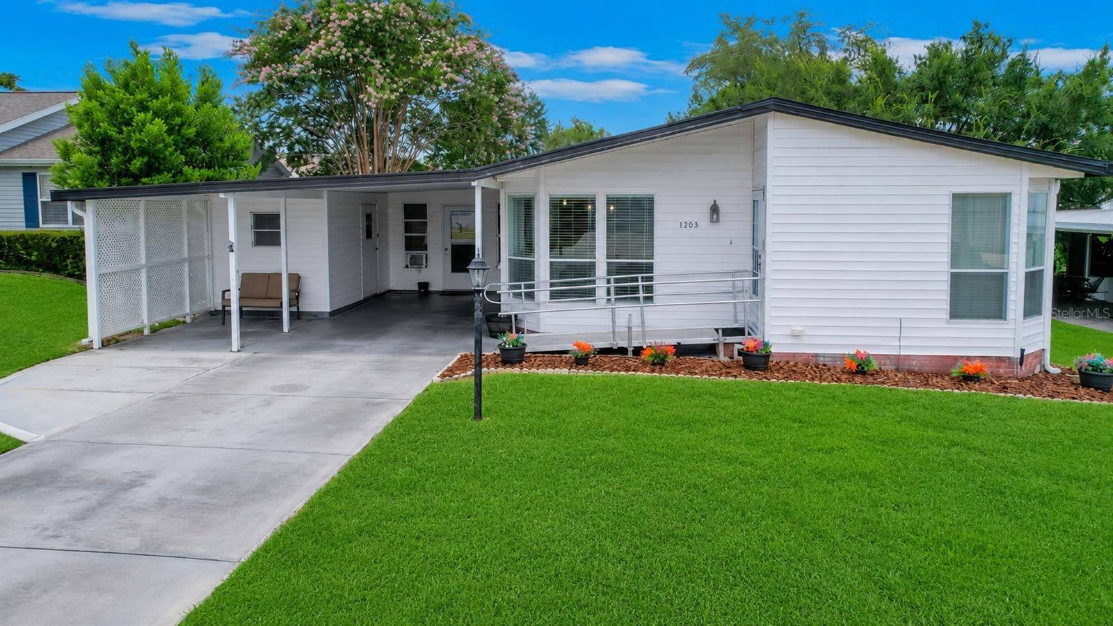 1203 GRANADA CT, The Villages, FL 32159