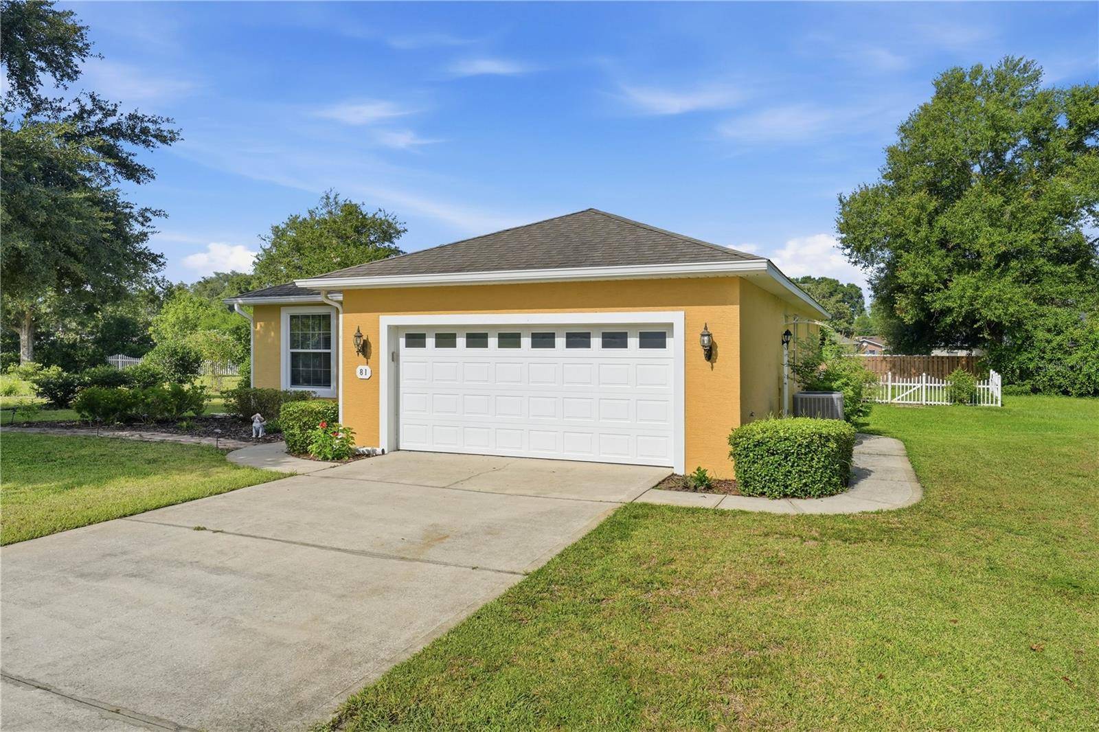 81 TWIN LAKE CIR, Umatilla, FL 32784