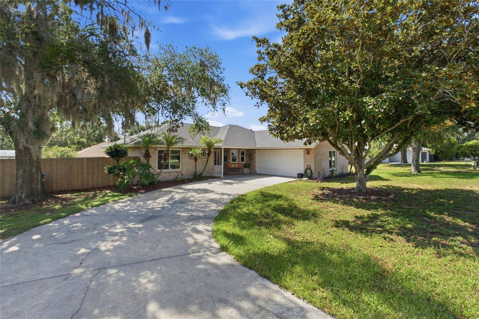 17522 HILLSIDE DR, Montverde, FL 34756