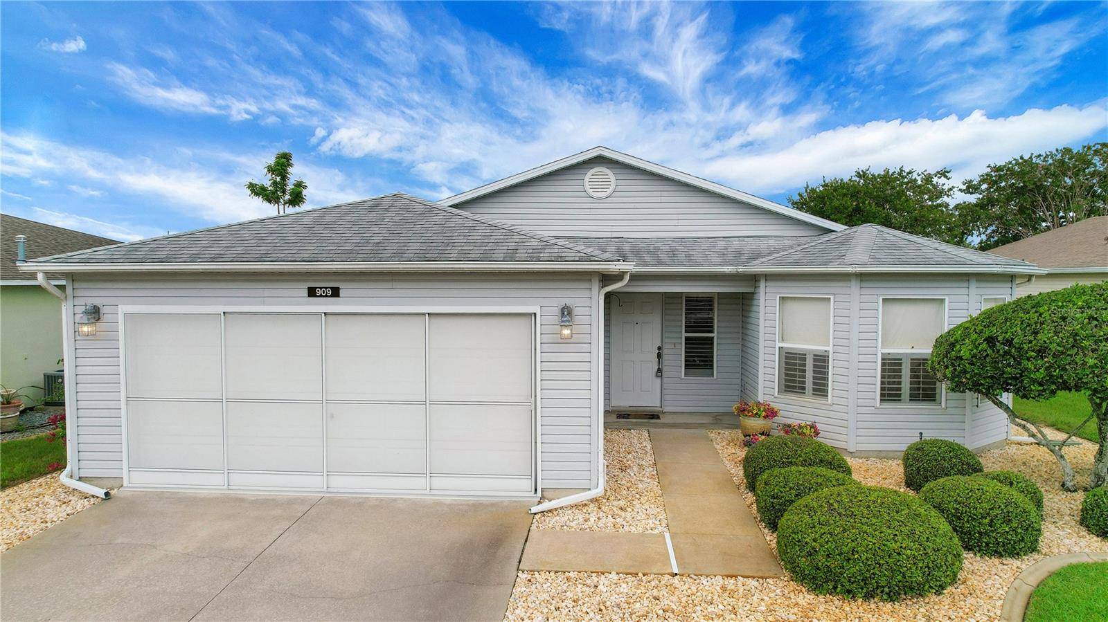 909 EAGLES LNDG, Leesburg, FL 34748