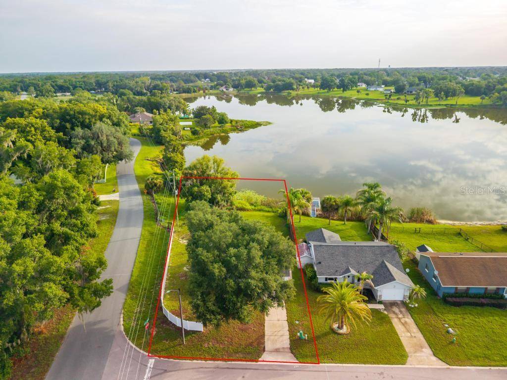 57 CAYMAN CIR, Umatilla, FL 32784