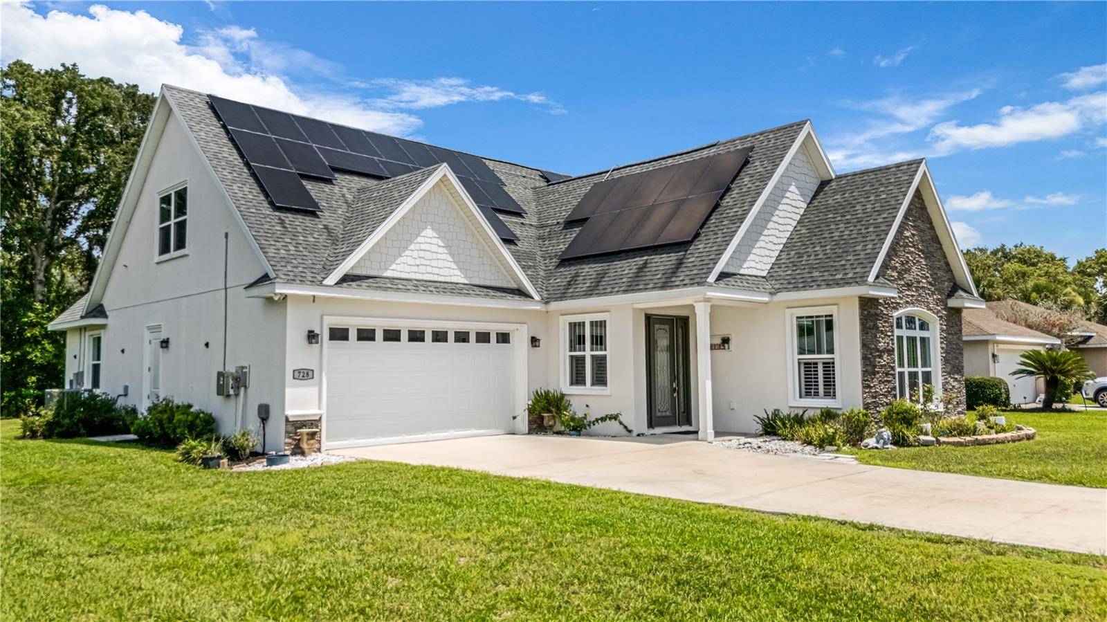 728 LAKE DIAMOND AVE, Ocala, FL 34472