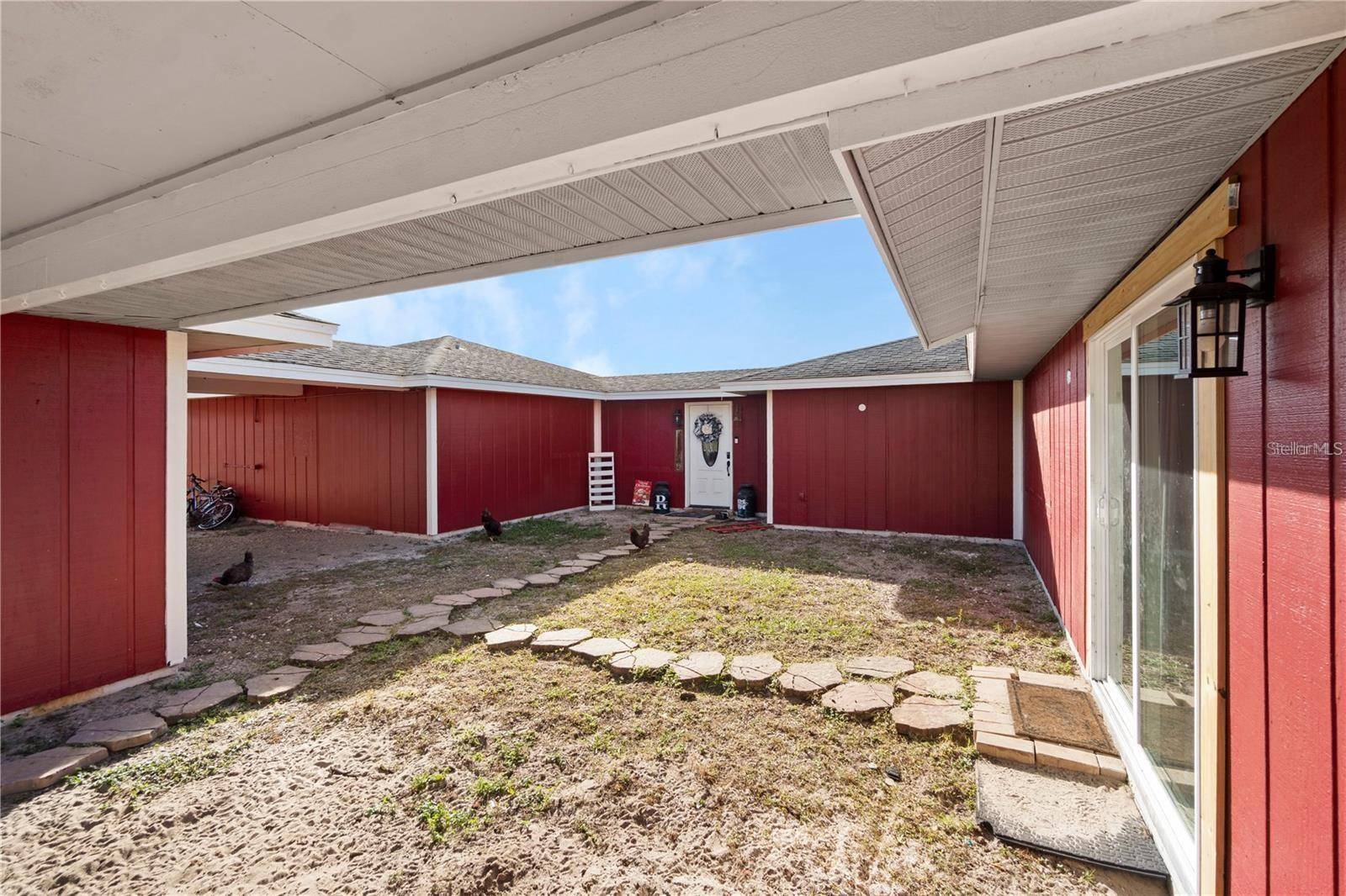 15525 VILLA CITY RD, Groveland, FL 34736